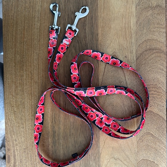 Pet Safe Easy Walk Leash in Poppy size medium- large LOT OF 2 new and unused - Picture 2 of 8